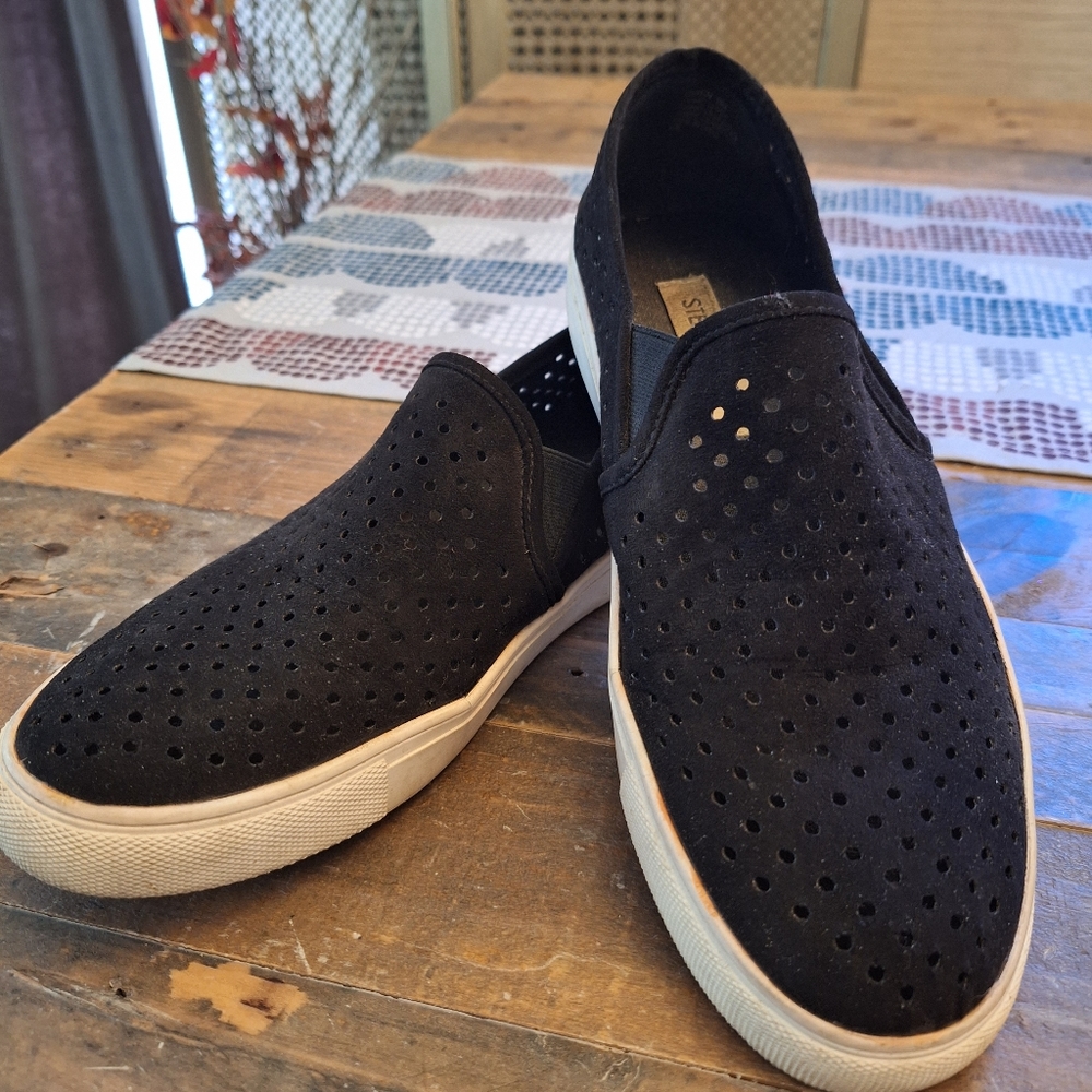 Steve Madden Owen Black Size 9